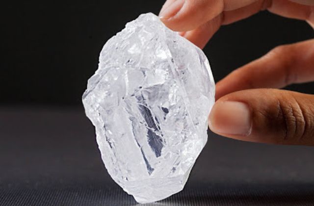 Phân loại kim cương thô tự nhiên