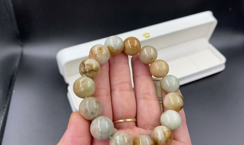 da-cam-thach-huyet-la-gi-4_9f0d894d80924fa28738d75972b7f5d7 Công dụng của đá Cẩm Thạch Huyết