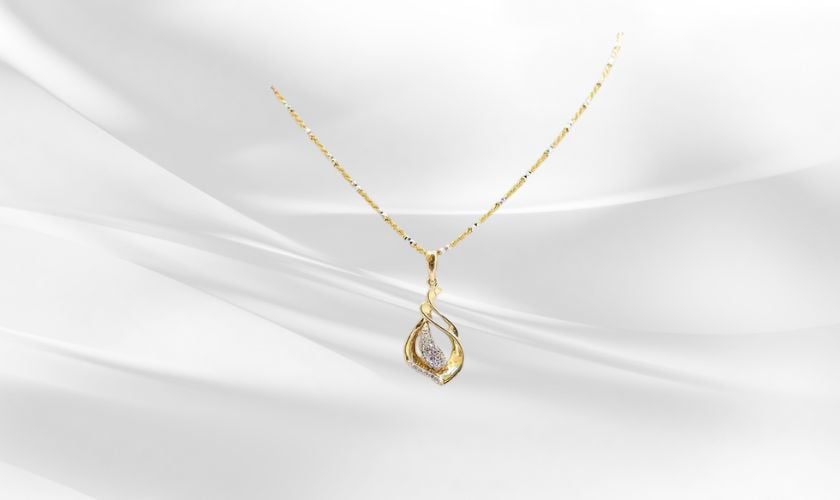 Dây chuyền mỹ ký nữ có thiết kế cao cấp