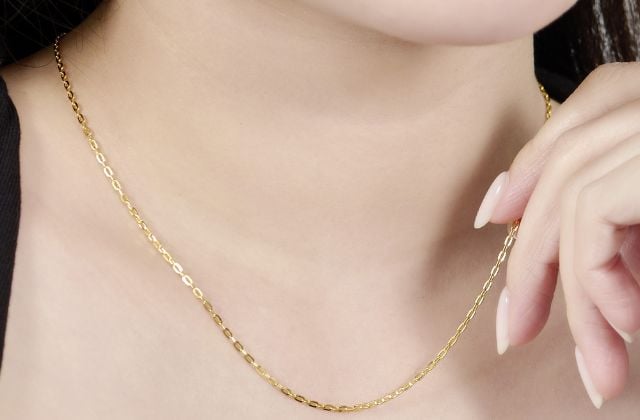 day-chuyen-vang-nu-9999-3 Dây chuyền nữ vàng 9999 với lối thiết kế tối giản, sang trọng và hiện đại