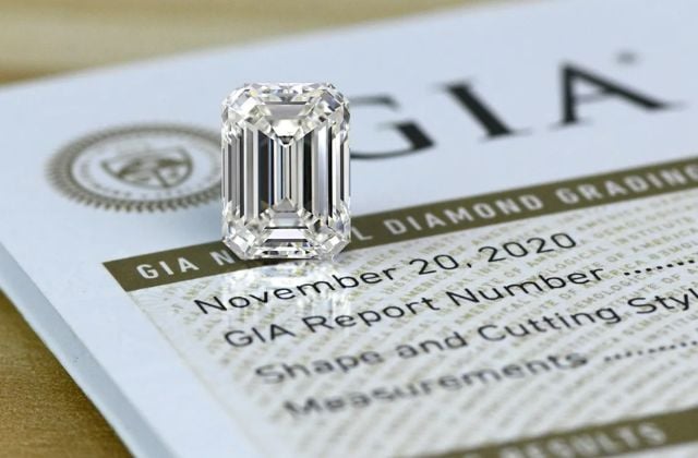 Kim cương từ khoảng 3ly6 trở lên có thể được cấp giấy kiểm định.