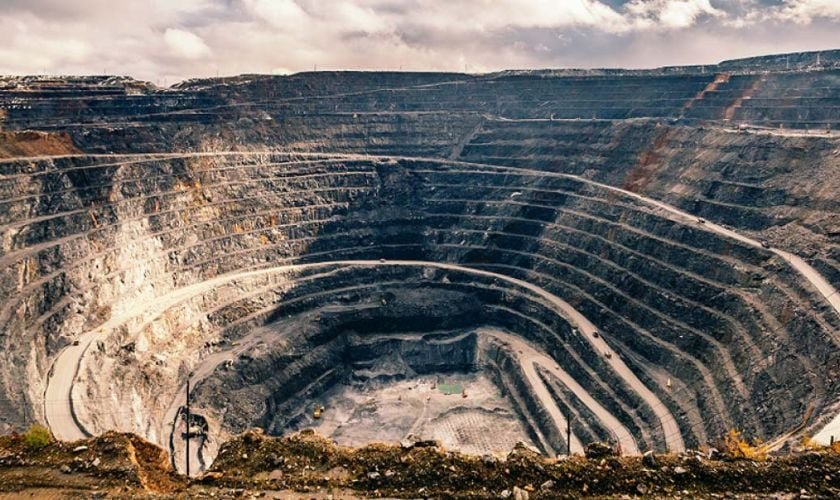 mo vang lon nhat the gioi 1 d16586b0f4504f3b9fcea52d7df17c25 1