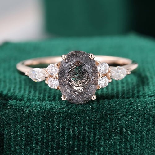 Nhẫn đá thạch anh tóc đen liền khối cho nữ