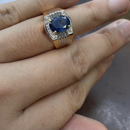 Nhẫn nam đính đá sapphire xanh lam sang trọng