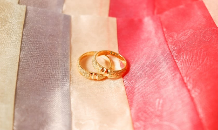 Nhẫn vàng khắc tên mang nhiều ý nghĩa