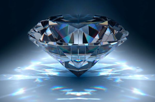 Phân biệt kim cương nhân tạo và tự nhiên