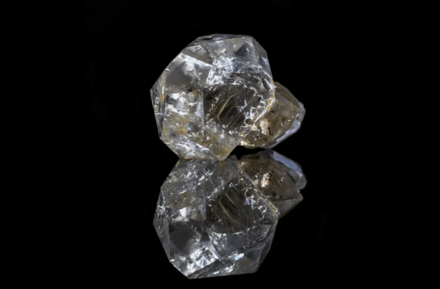 Giá kim cương thô tự nhiên có đắt không?