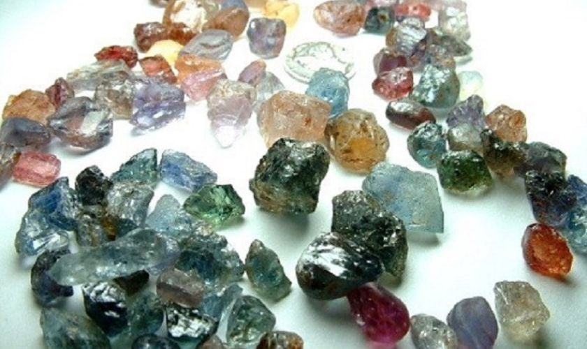 Lưu ý khi đi mua đá quý tự nhiên