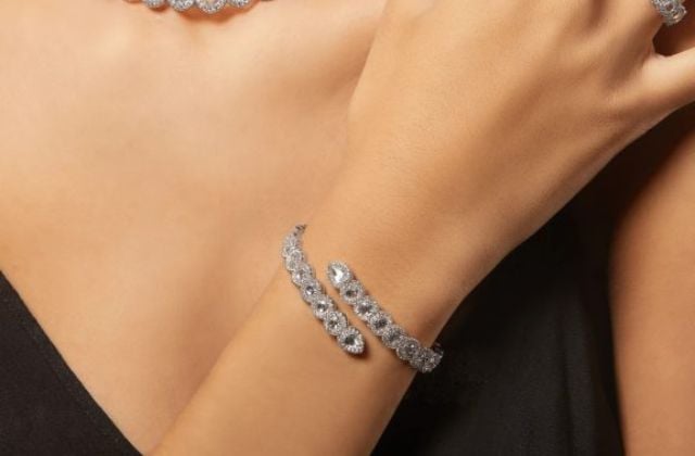 Lắc tay bạch kim 950 với thiết kế độc đáo