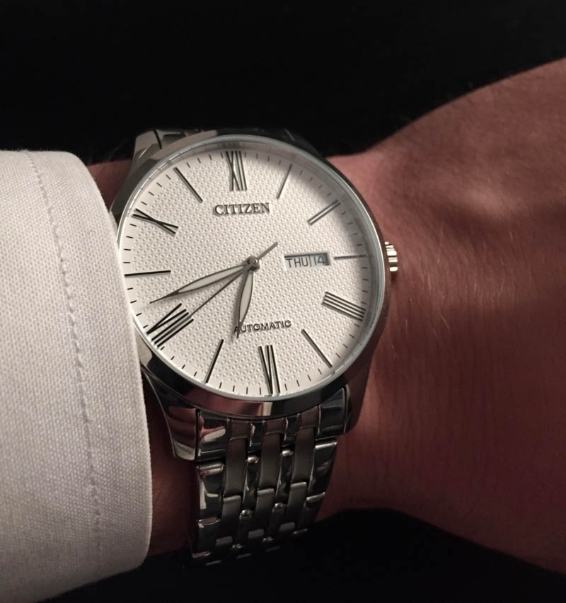 cách lên cót đồng hồ cơ