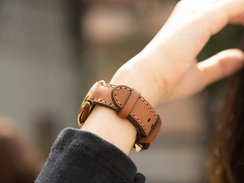 cach ve sinh day da dong ho