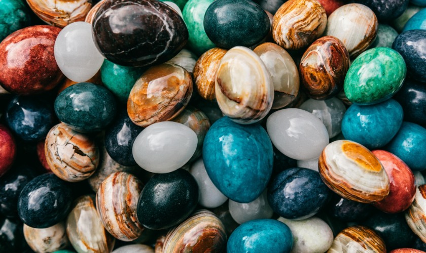 da-agate-2_125c92268ed843dea047c1598eb5d9f6 Đá Agate có độ cứng khá cao, từ 6.5 đến 7 trên thang Mohs