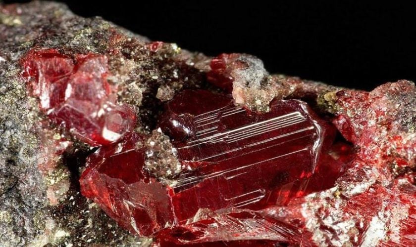 Đá Chu Sa hợp mệnh gì