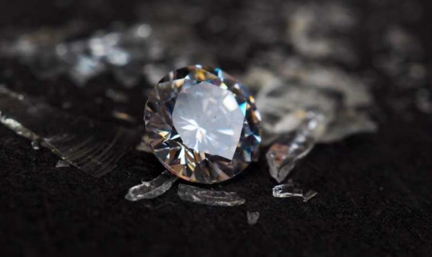 Lịch sử hình thành đá CZ