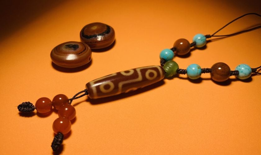 Nguồn gốc và lịch sử của đá Dzi