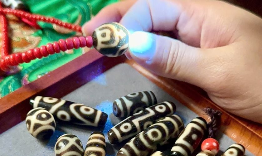 Cách nhận biết đá Dzi thật - giả