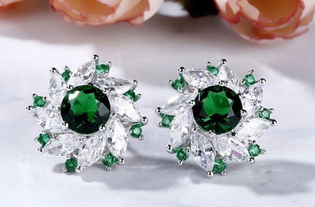 Cách bảo quản trang sức đá có đá Emeral