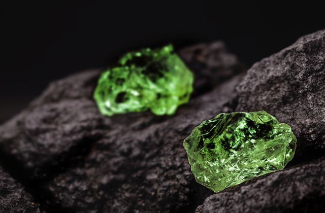 Vùng biển Đỏ là nơi khai thác đá Peridot lâu đời nhất