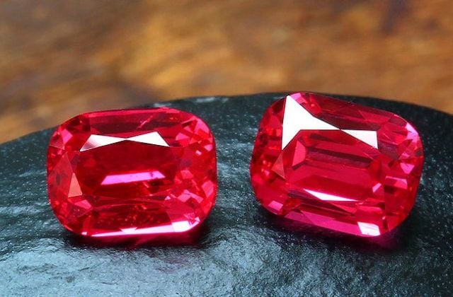 đá spinel