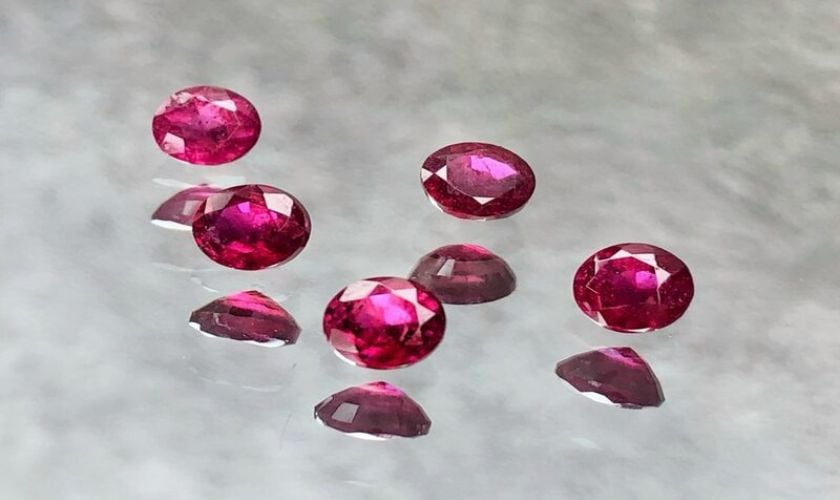 Giá đá ruby thật hiện nay khoảng bao nhiêu
