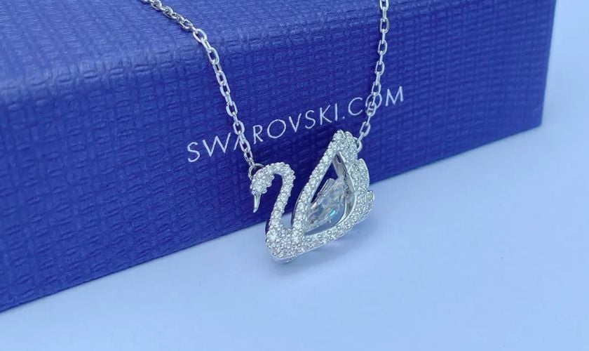Đá Swarovski chế tác trang sức