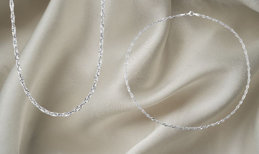 day chuyen xoan vang 18k 3 93462598145440d186c7a4741680eede