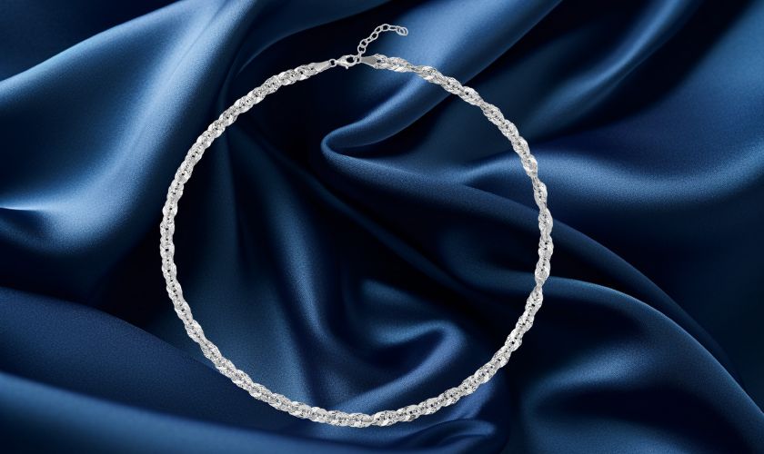 Mẫu dây chuyền kiểu dáng xoắn mềm mại, nhẹ nhàng cho nữ