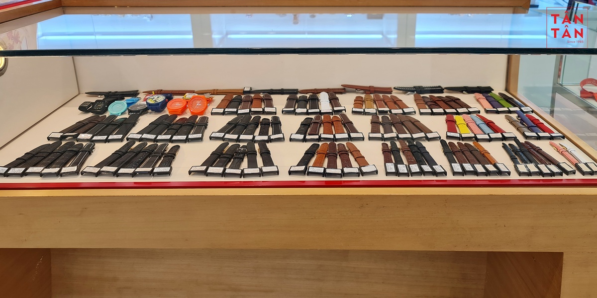 Đa dạng mẫu mã và đầy đủ size cho các loại đồng hồ