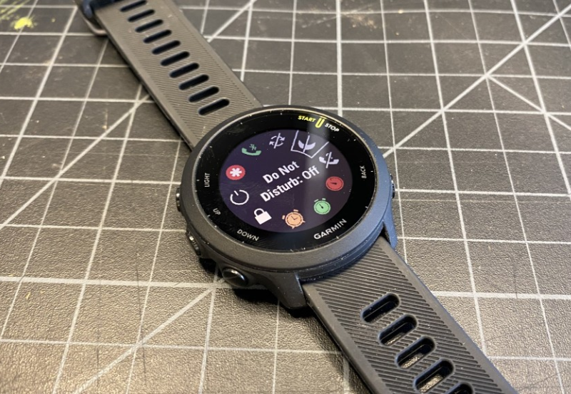 Đồng hồ chạy bộ Garmin Forerunner 55