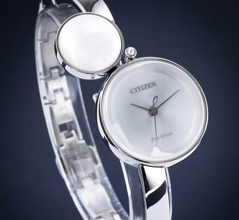 dong ho dinh kim cuong that