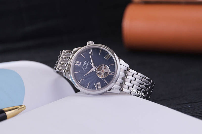 đồng hồ lên dây cót