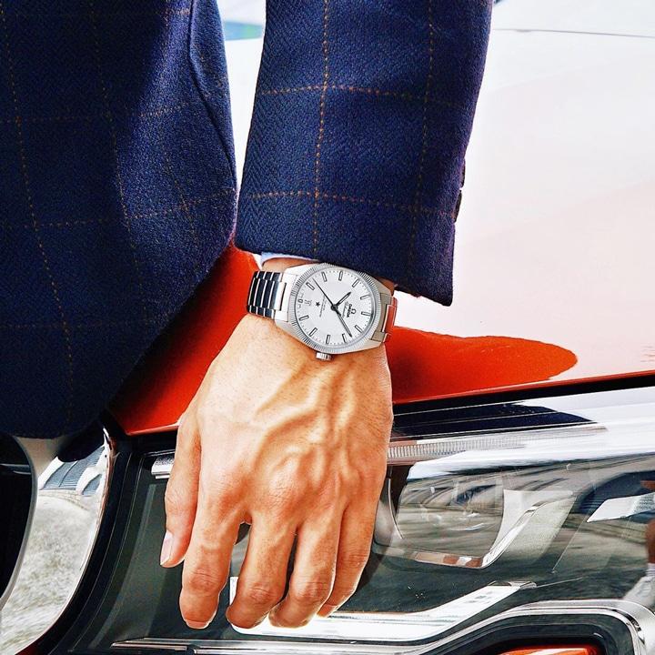 dong ho omega globemaster 39