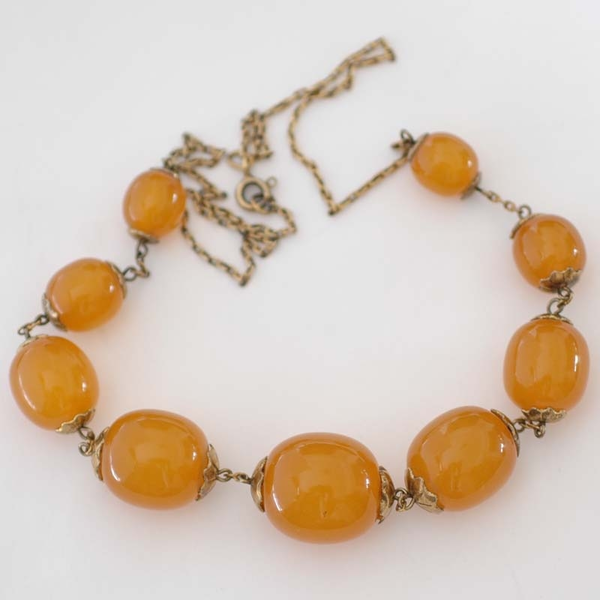 Hổ phách Nga là gì? Có tác dụng gì với con người?