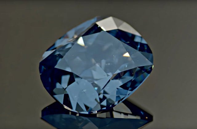 Viên kim cương Blue Moon of Josephine có giá trị lên đến 48,4 triệu USD