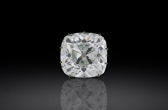 Regent là một trong những viên kim cương trắng tinh khiết nhất