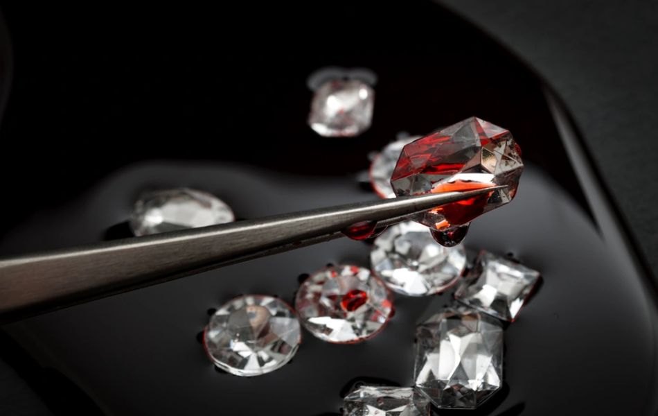 kim cuong mau 3 92792589f2b44d00999603b016d55c50