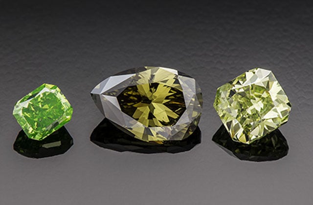 Kim cương xanh lá cây là loại đá quý hiếm