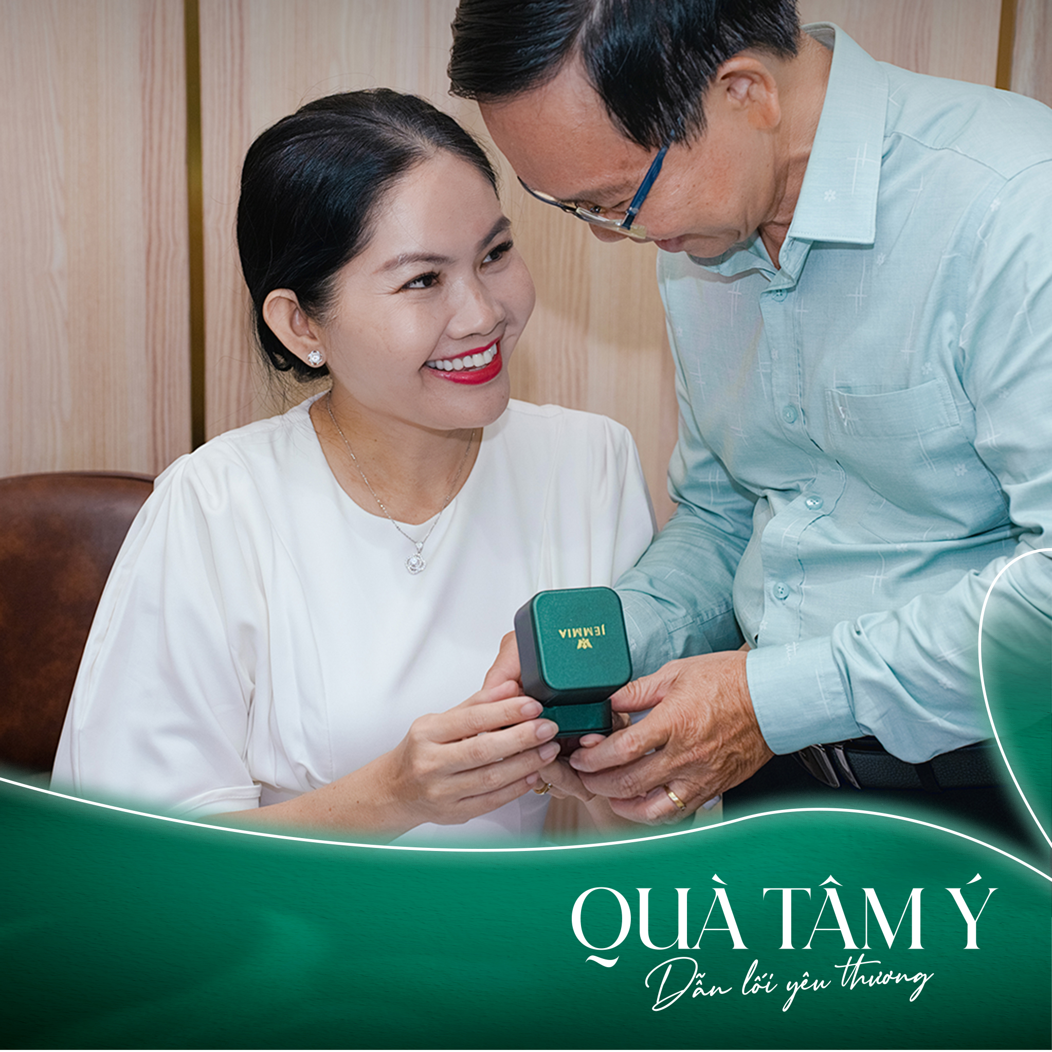 trang sức kim cương kỹ niệm 50 năm ngày cưới