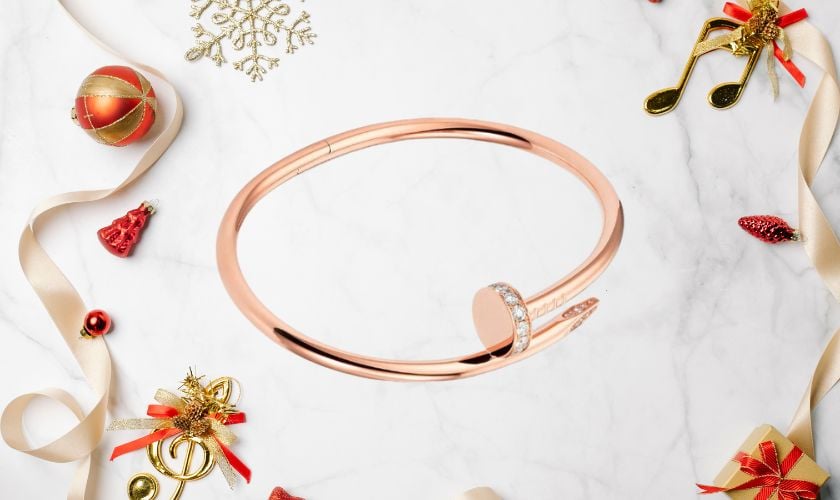 Mẫu lắc tay đinh vàng hồng nữ cá tính, đính kim cương sang trọng