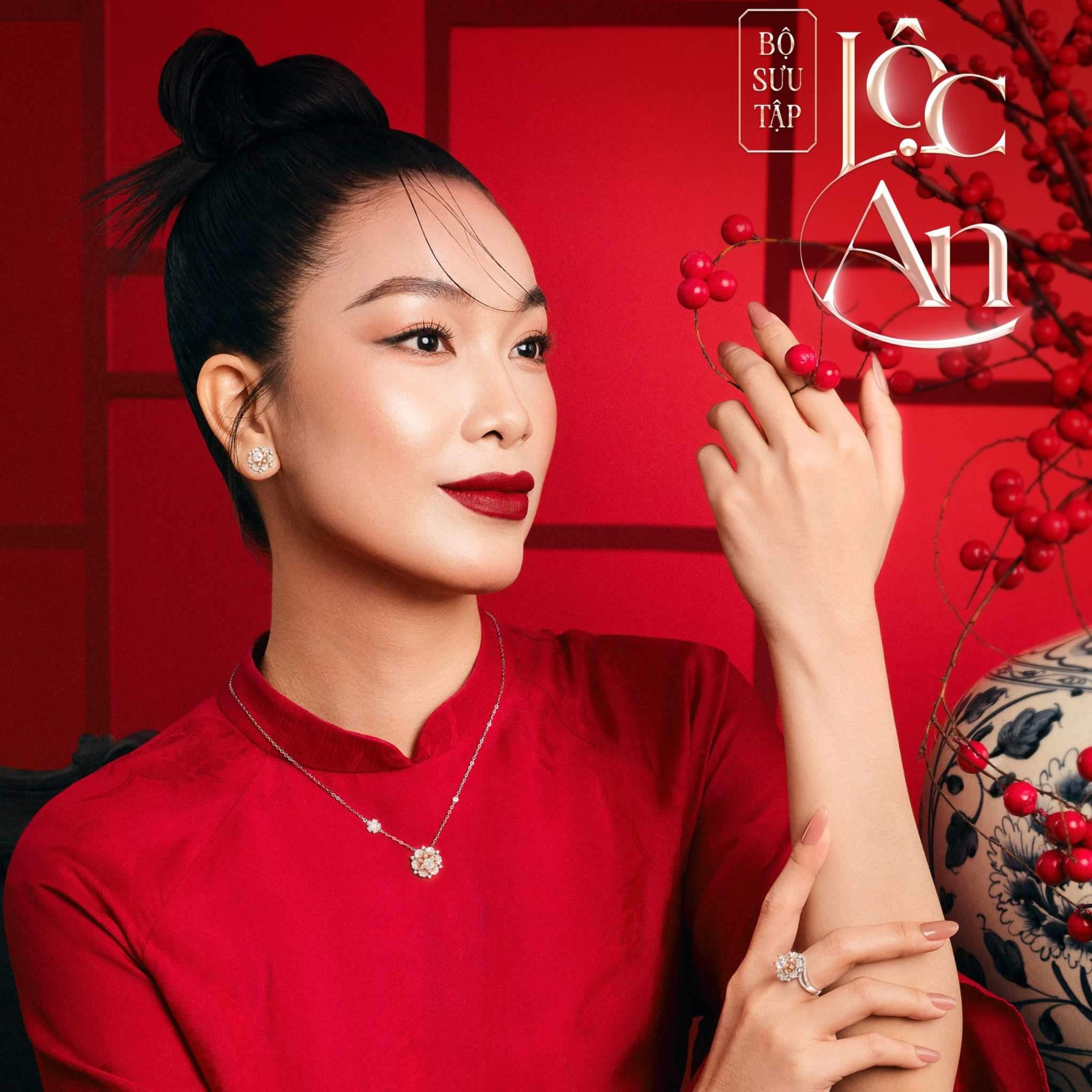 Màu sắc và chất liệu dây chuyền hợp với người mệnh Hoả