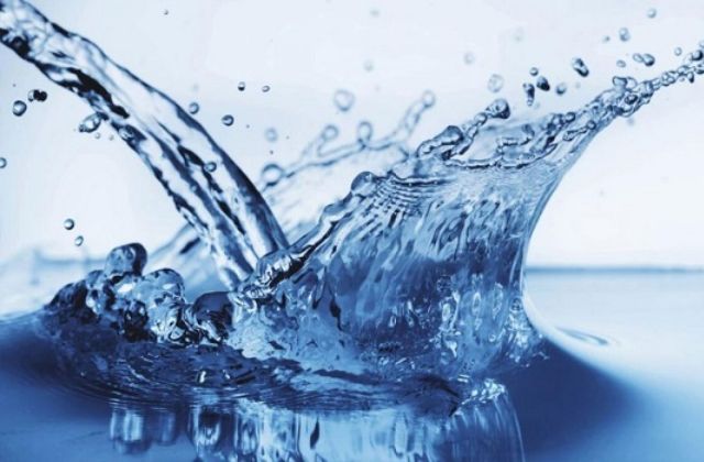 Người mệnh Thủy thường có những đặc tính như nước: mềm mại, uyển chuyển, sâu lắng và bao la