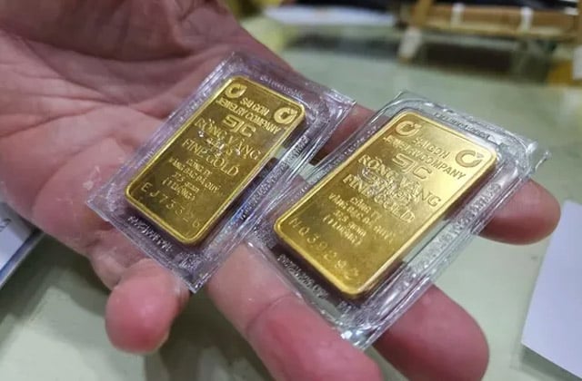 Vàng SJC luôn đắt hơn vàng 9999