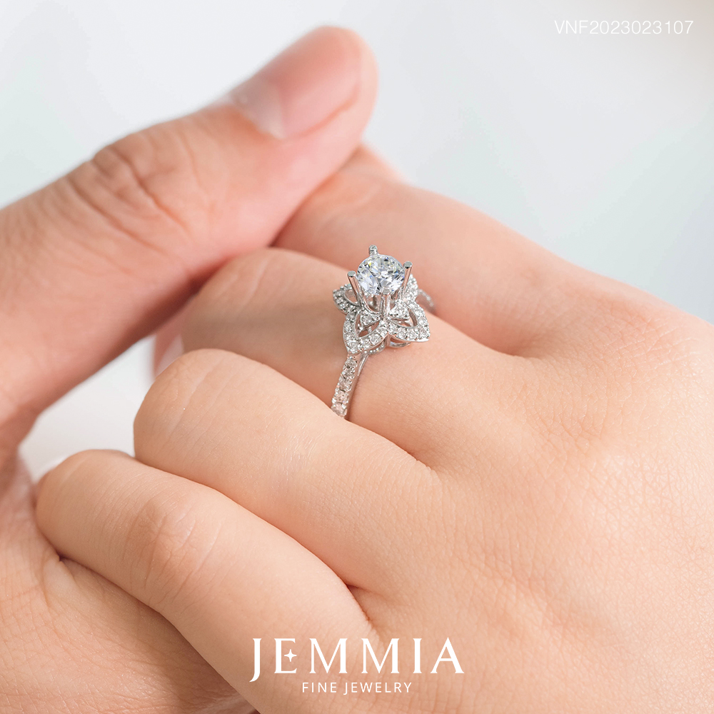 nhẫn cầu hôn và nhẫn cưới