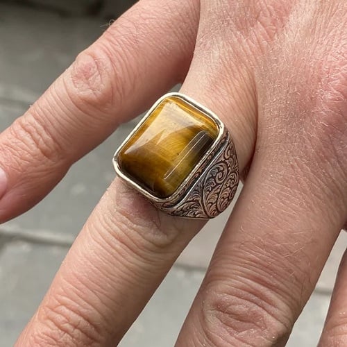 Hình 7: Nhẫn đá phong thủy cho nam: Nhẫn đá mắt hổ