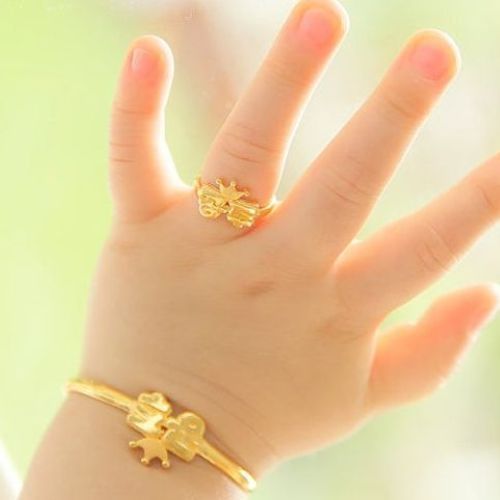 nhẫn em bé vàng 18K