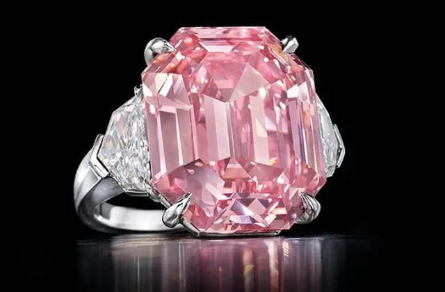 Chiêm ngưỡng những chiếc nhẫn kim cương đẹp nhất thế giới 8 nhẫn kim cương đẹp nhất thế giới