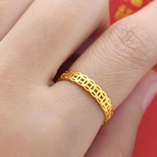 nhan-kim-tien-vang-10k-5 Hình 5: Lợi ích khi đeo nhẫn kim tiền vàng 10K, 14K