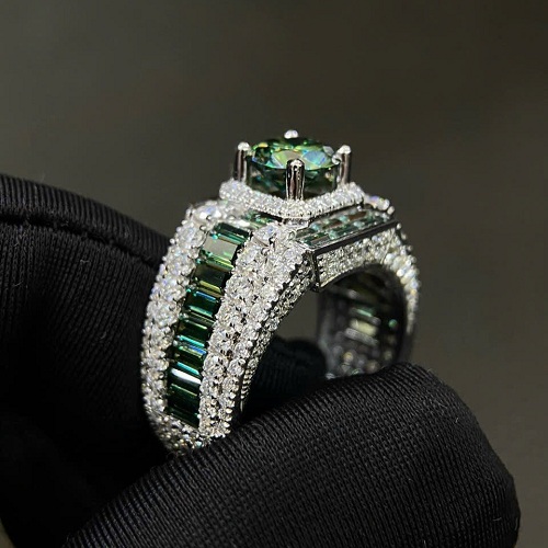 Hình 3: Nhẫn nam đá ruby xanh vàng trắng tuyệt đẹp