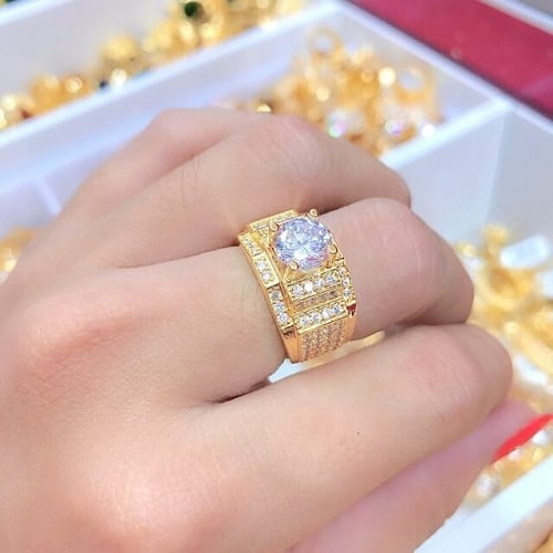 Hình 1: Nhẫn vàng nam 18k 1 chỉ giá bao nhiêu?