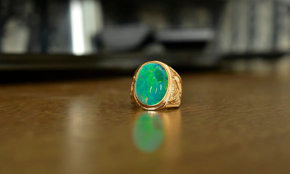 Hình 1: Nhẫn ngọc phỉ thúy cho nam